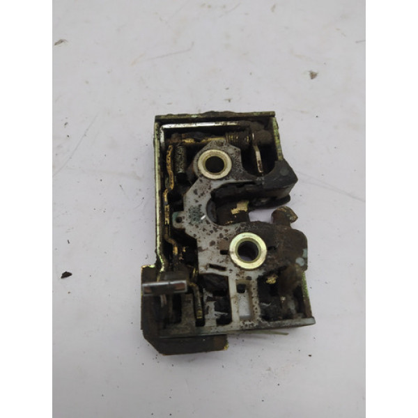 Fechadura Porta Traseira Esquerda Santana 90 A 99