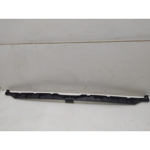 Guia Parachoque Traseiro Volkswagen Fox 2015 5z6807863