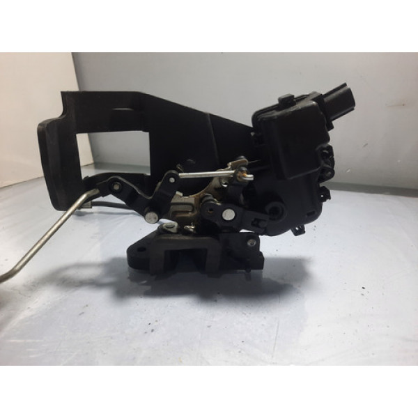 Fechadura Traseira Esquerda Renault Kwid 825030253