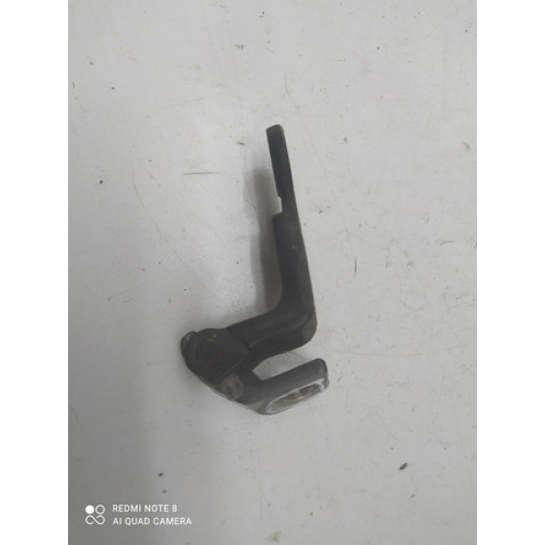 Dobradiça Traseira Direita Inferior Ford Focus 2002-2007