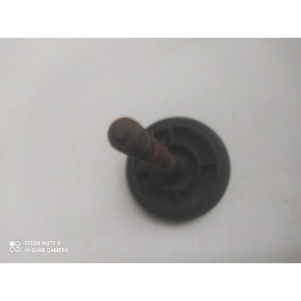 Parafuso Fixação Estepe Fiat Palio Siena 2004