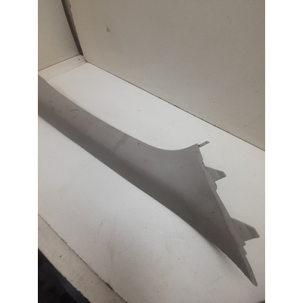 Moldura Coluna Parabrisa Lado Direito Nissan March 2015