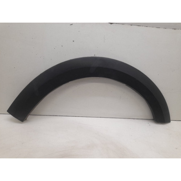 Moldura Paralama Dianteiro Direito Volkswagen Saveiro 2010