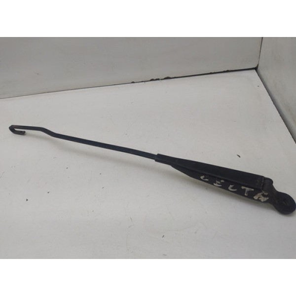Braço Limpador Direito Chevrolet Celta 2002 93324408