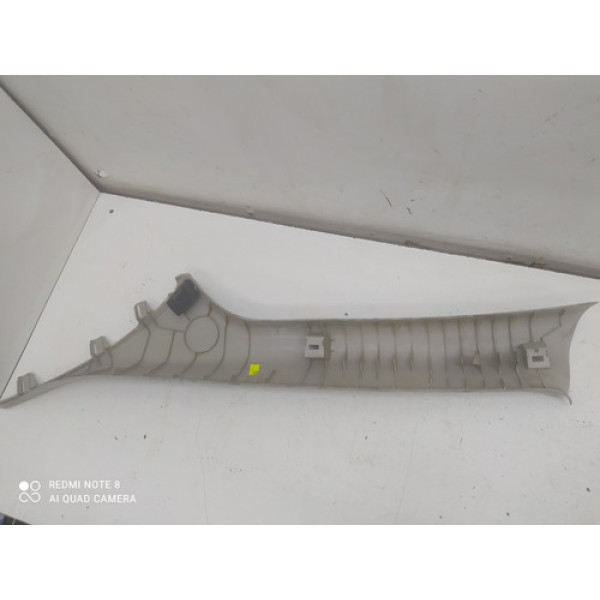Moldura Coluna Direito Parabrisa Nissan Versa 2014