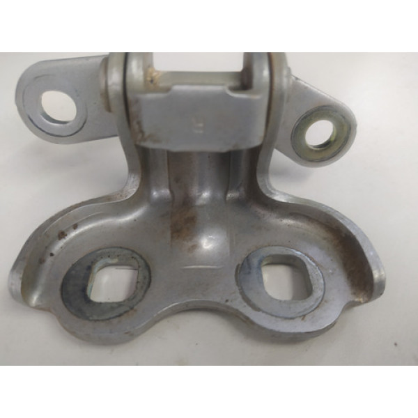 Dobradiça Superior Traseiro Direito Chevrolet Onix 2016 