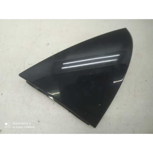 Moldura Lanterna Direita Fiat Mobi 2016 A 2020