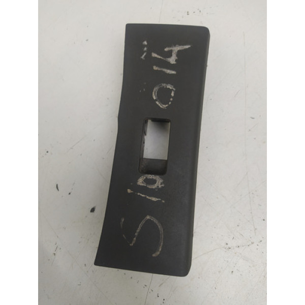 Moldura Dianteiro Direito Chevrolet S10 2013