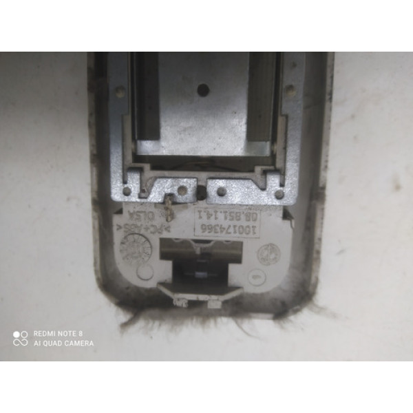 Luz Teto Cortesia Fiat Uno Mobi 2012 100174366