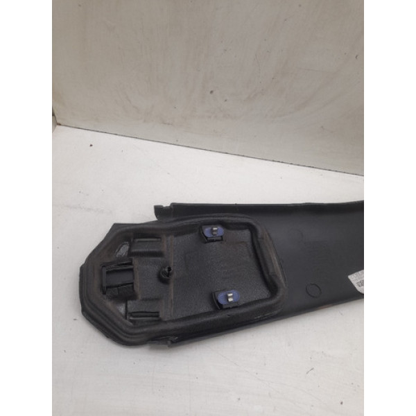 Moldura Inferior Coluna Central Direita Chevrolet Corsa 2002