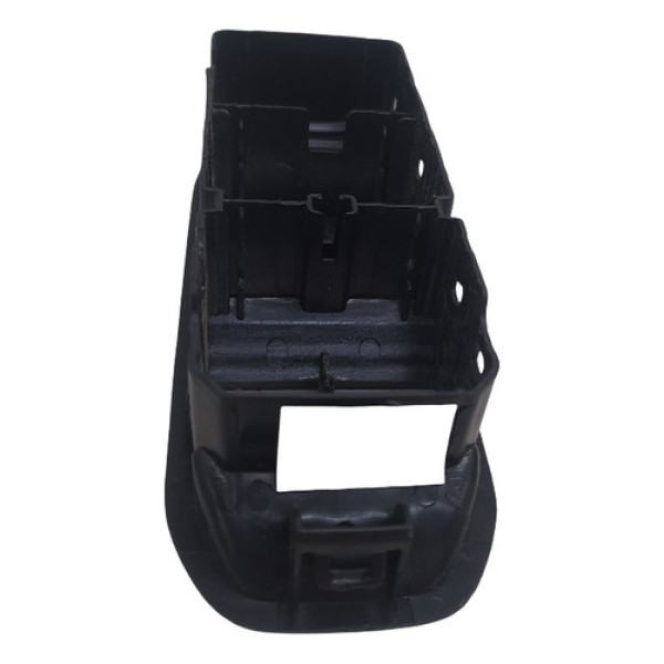 Moldura Botão Vidro Dianteiro Esquerdo Renault Oroch 2022