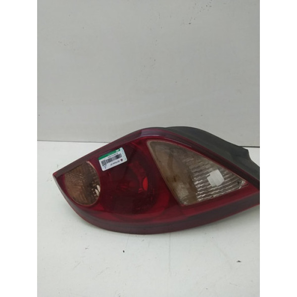 Lanterna Traseira Direita Chevrolet Celta 2002 2006 Avaria
