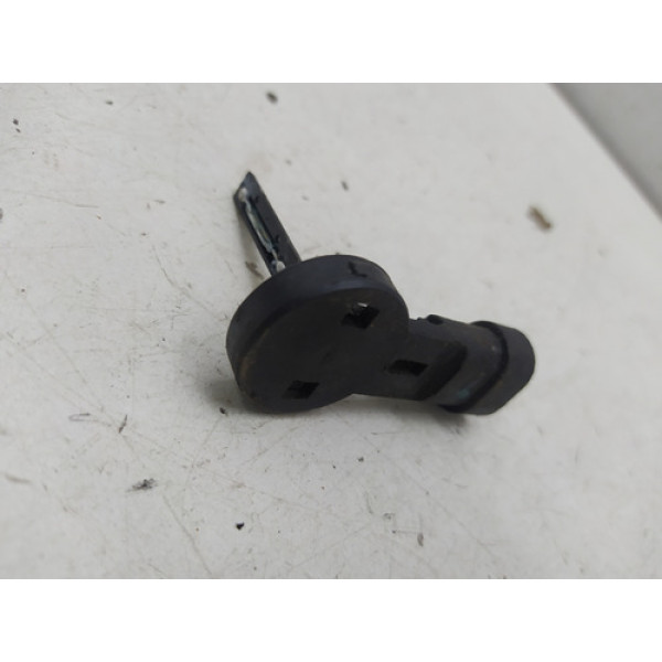 Interruptor Indicador Nivel Óleo Freio Chevrolet Tracker 13