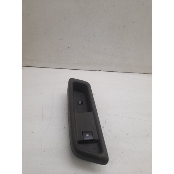 Moldura Botão Vidro Elétrico Traseiro Esquerdo Gm Cobalt 15