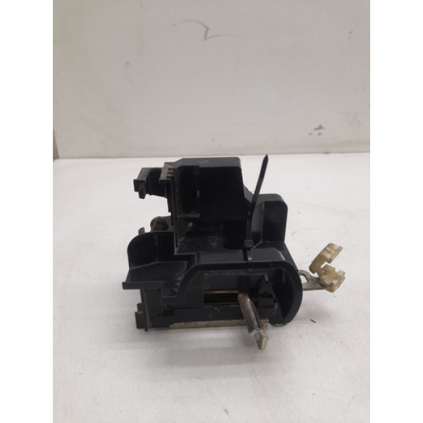 Fechadura Manual Dianteira Esquerda Fiat Strada 2018