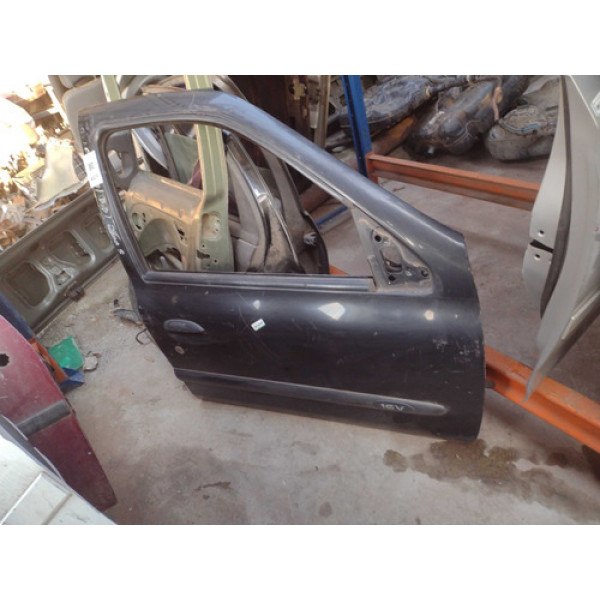 Porta Dianteira Direita Renault Clio 2004 4 Portas