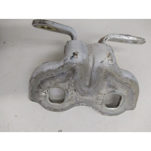 Dobradiça Inferior Dianteira Direita Chevrolet Spin 2019