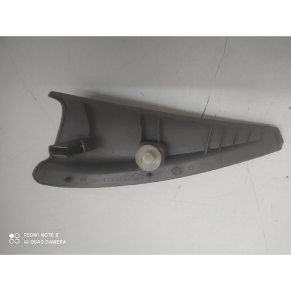 Moldura Acabamento Traseira Citroen Xsara Picasso  2007
