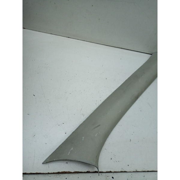 Moldura Coluna Parabrisa Lado Direito Volkswagen Gol 99 03