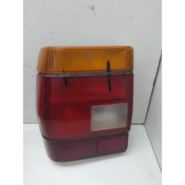 Lanterna Esquerda Fiat Prêmio 1985 1984 Avaria Tricolor 