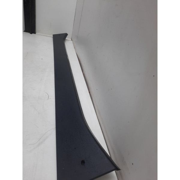 Protetor Superior Central Volkswagen Saveiro 2012