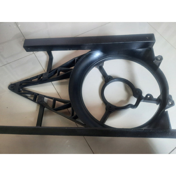 Defletor Radiador Chevrolet Celta 2001/2006 Sem Ar 93396846