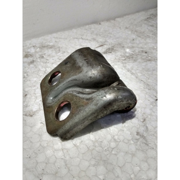 Suporte Inferior Dobradiça Dianteira Direita Fiat Idea 2015