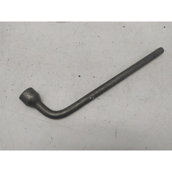 Chave Parafuso Roda Volkswagen Gol Fox Parati Saveiro 