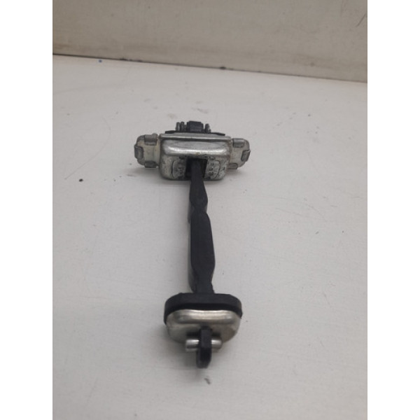 Limitador Porta Dianteira Direita Chevrolet Cobalt 2015 