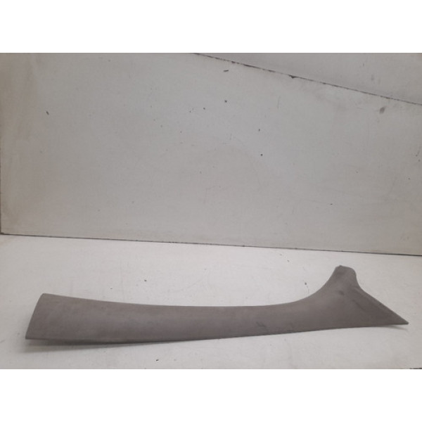 Moldura Coluna Parabrisa Lado Direito Chevrolet Corsa 2012