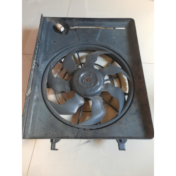 Ventoinha Com Defletor Hyundai I30 2.0 16v 08/12 Pa66gf17m21