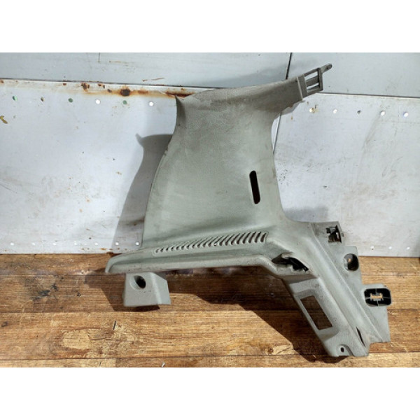 Moldura Traseira E Lateral Esquerda Renault Clio 13/16 2p