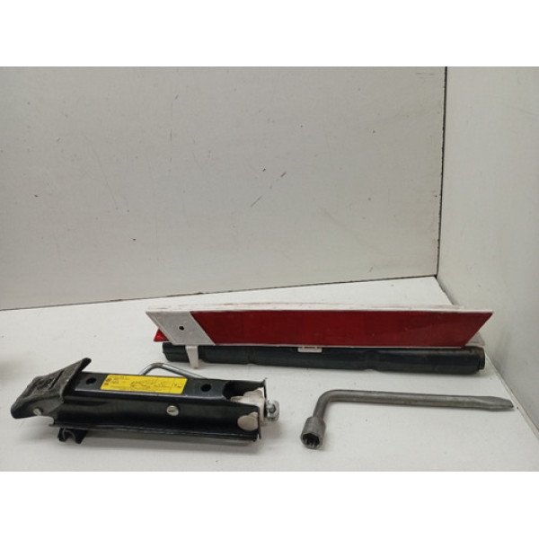 Kit Macaco Triângulo Chave Roda Volkswagen Fox 2011 6q001103