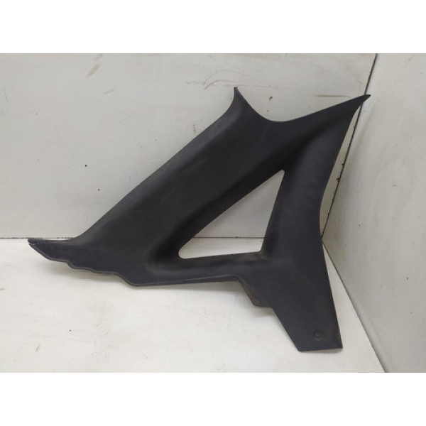 Moldura Colina Traseira Esquerda Fiat Linea 2009 2013 Avaria