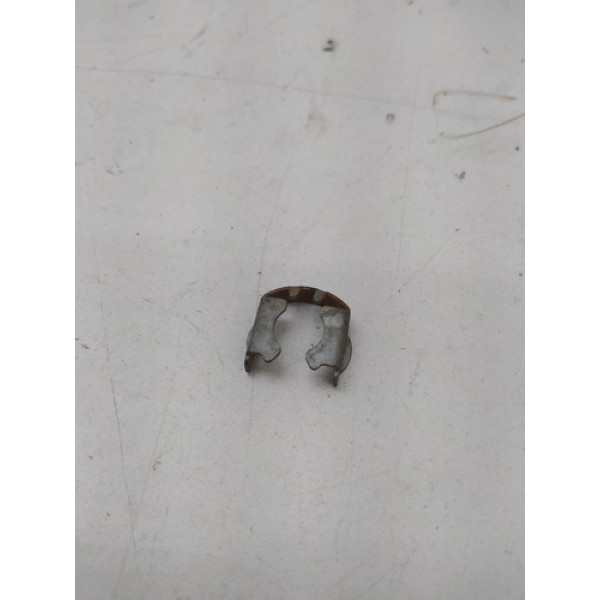 Presilha Bico Injetor Chevrolet Celta Corsa 1999 2002