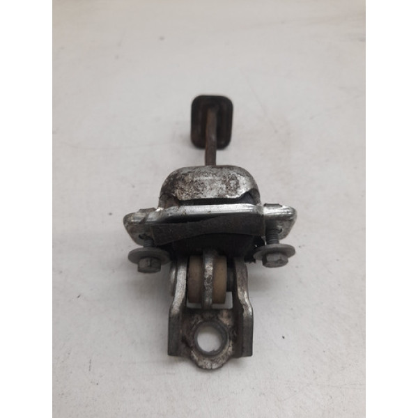 Limitador Porta Traseira Direita Chevrolet Corsa 2002