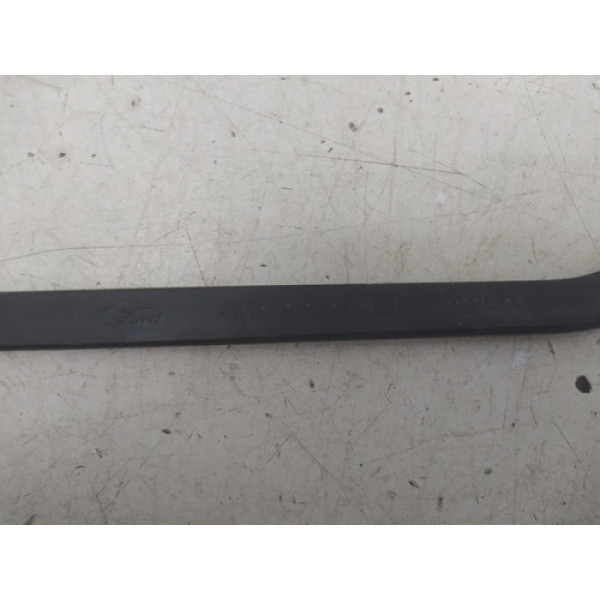 Braço Esquerdo Para-brisa  Ford Fiesta 2014 8a6117526be