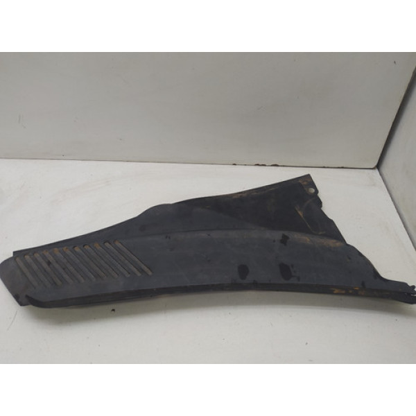 Grade Churrasqueira Direito Renault Clio 2011 Detalhe