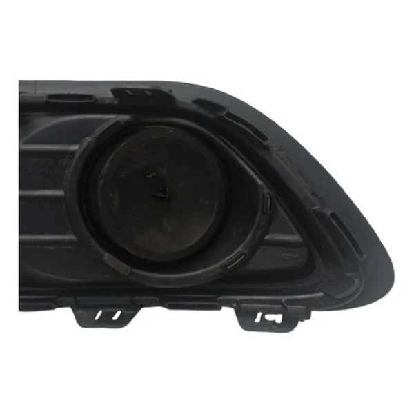 Moldura Farol Milha Direita Renault Sandero 2015 261a22604r Preto Direito