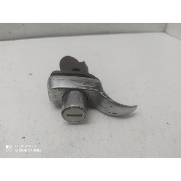 Maçaneta Fecha 1/4 Sem Chave Tampa Motor Volkswagen Fusca