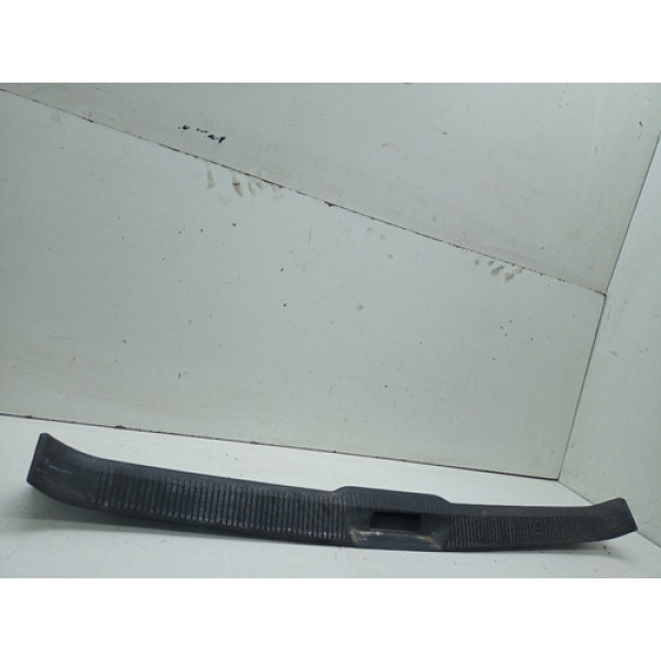 Soleira Tampa Traseira Volkswagen Gol 2004 377863485 Detalhe