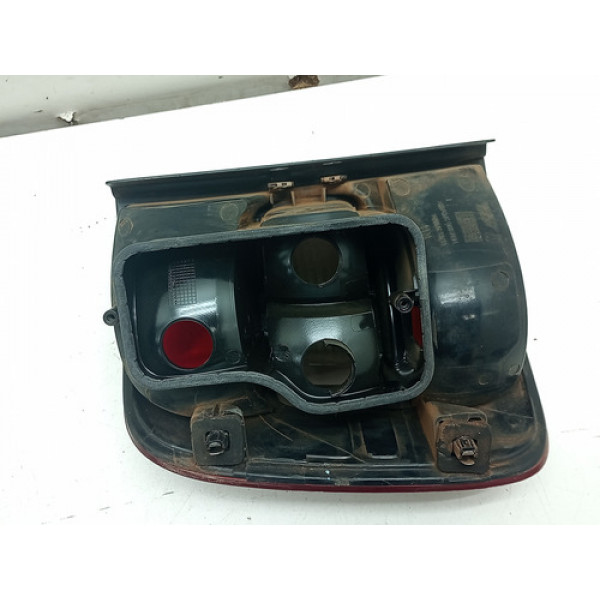 Lanterna Traseira Direita Saveiro G5 G6 10/16 5u7945096a