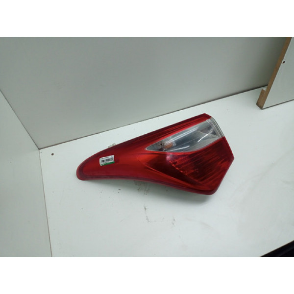 Lanterna Traseira Hb20 Hatch Esquerda 13/15  C/avaria 