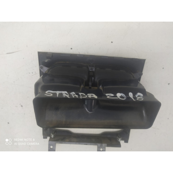 Moldura Central Com Difusor Ar Fiat Strada 2014-2020
