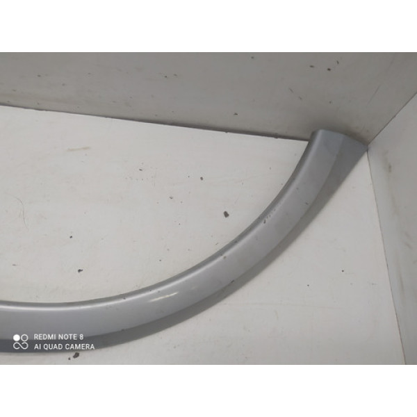 Moldura Roda Traseira Chevrolet Corsa 2011 Lado Esquerdo 