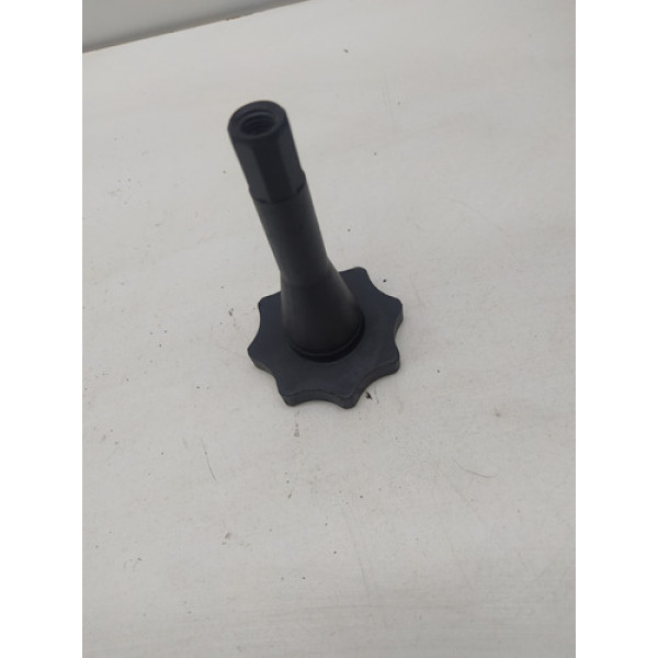 Parafuso Estepe Renault Logan 2021 7703041034