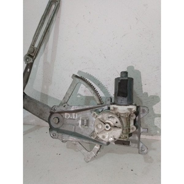 Máquina De Vidro Chevrolet Montana 2005 Dianteira Direita