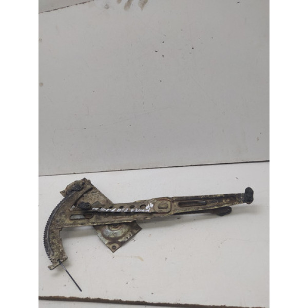 Máquina Vidro Dianteiro Direito Chevrolet Monza 1984 1993