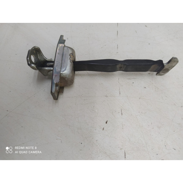 Limtador Porta Diant Direito Toyota Corolla 15-16