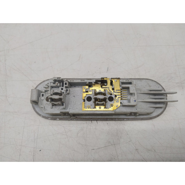 Luz De Cortesia Teto Sandero Duster 82000074362